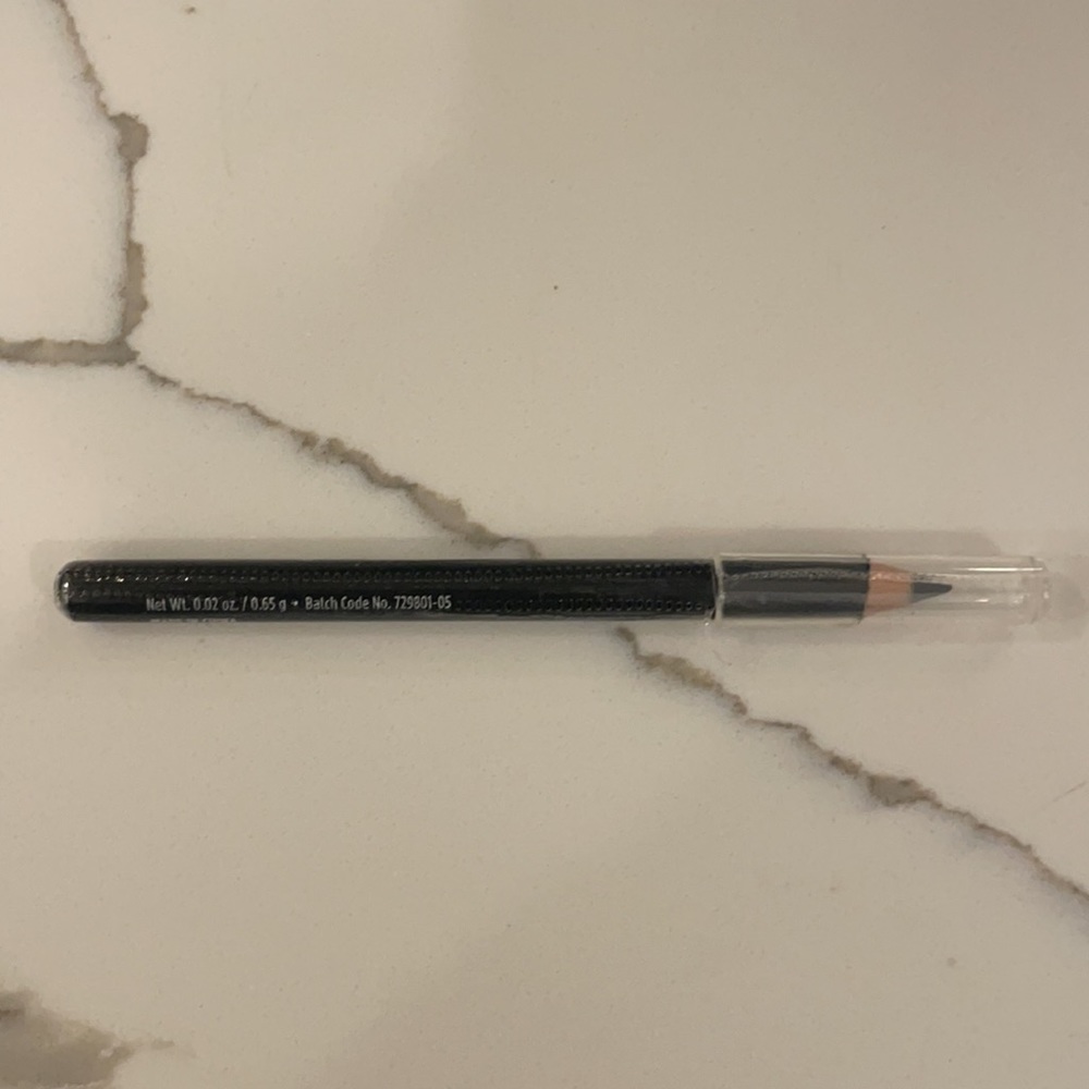 🌸5/$25🌸 Ulta eye liner pencil in blackout - Picture 2 of 2